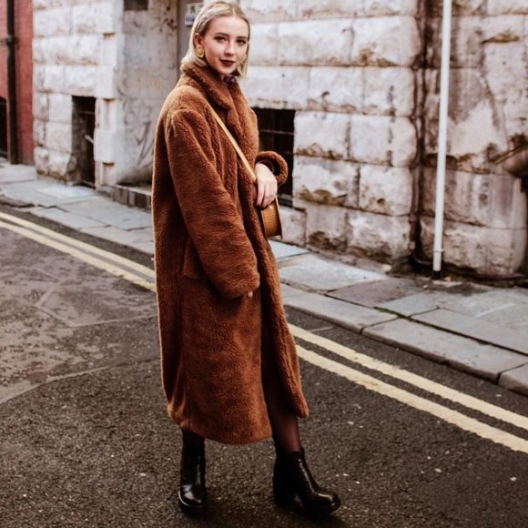 NWT UO Cognac Brown Teddy Button Midi Coat - Picture 2 of 3